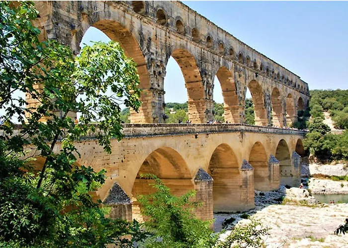 Mas Piscine Proche Uzes Hébergement de vacances